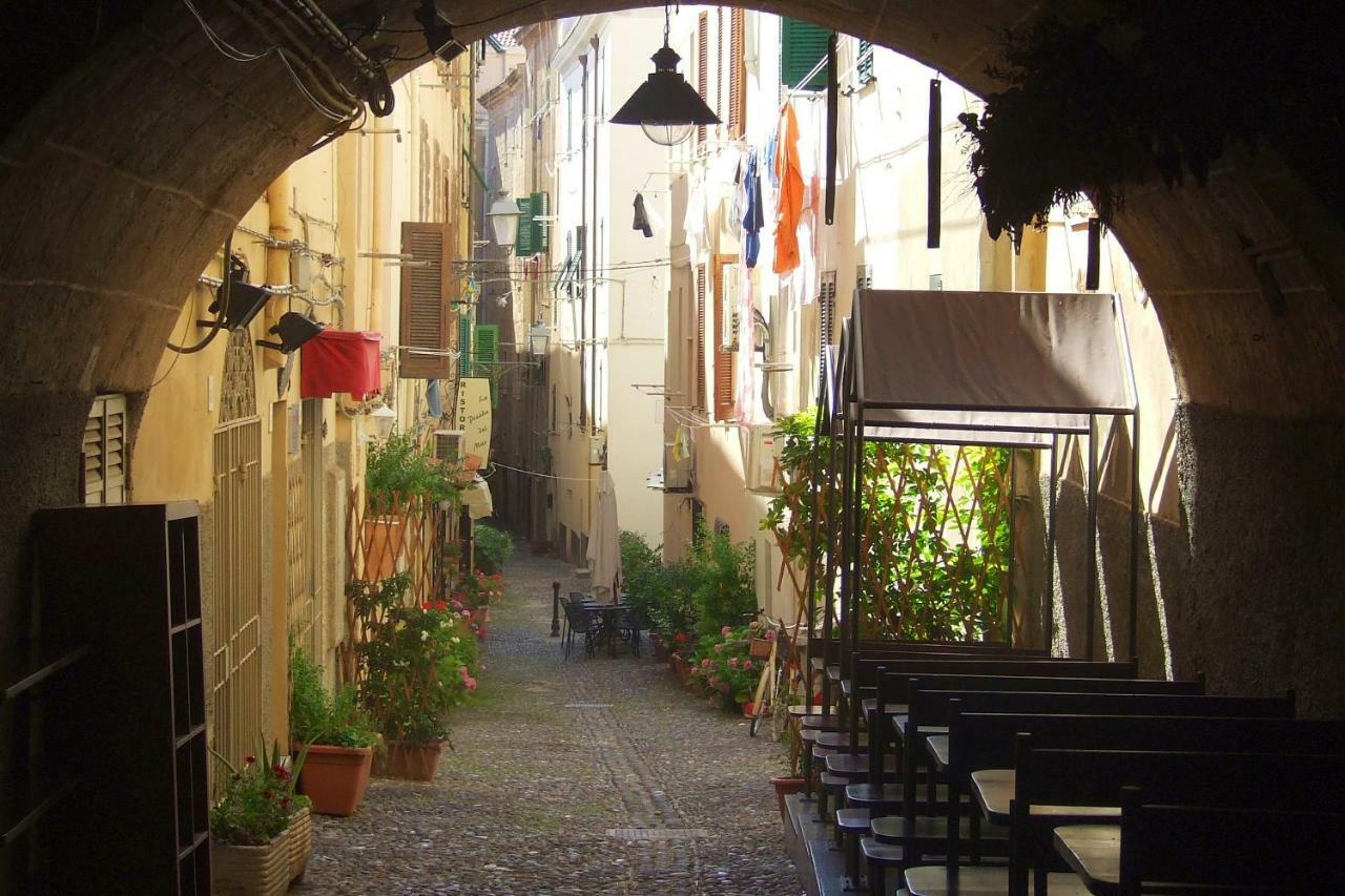 Alghero Old Town Apartment Steps To Sea And Scenic Ramparts Экстерьер фото